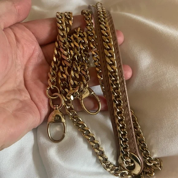 Mini Lady Dior - Picture 16 of 16